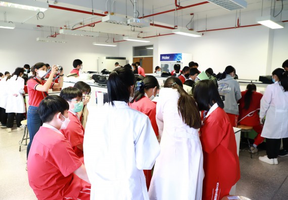 ภาพกิจกรรม  คณะวิทยาศาสตร์และเทคโนโลยี จัดโครงการค่ายวิทยาศาสตร์นักเรียนห้องเรียนพิเศษวิทยาศาสตร์  และโครงการค่ายวิทยาศาสตร์นักเรียนห้องเรียนพิเศษวิทยาศาสตร์เทคโนโลยี ภาษาอังกฤษ คณิตศาสตร์ (STEM) ระดับชั้นมัธยมศึกษาปีที่ 2