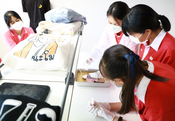 ภาพกิจกรรม  คณะวิทยาศาสตร์และเทคโนโลยี จัดโครงการค่ายวิทยาศาสตร์นักเรียนห้องเรียนพิเศษวิทยาศาสตร์  และโครงการค่ายวิทยาศาสตร์นักเรียนห้องเรียนพิเศษวิทยาศาสตร์เทคโนโลยี ภาษาอังกฤษ คณิตศาสตร์ (STEM) ระดับชั้นมัธยมศึกษาปีที่ 2