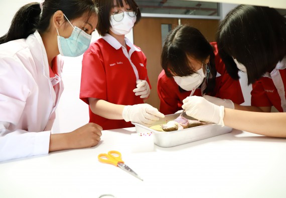 ภาพกิจกรรม  คณะวิทยาศาสตร์และเทคโนโลยี จัดโครงการค่ายวิทยาศาสตร์นักเรียนห้องเรียนพิเศษวิทยาศาสตร์  และโครงการค่ายวิทยาศาสตร์นักเรียนห้องเรียนพิเศษวิทยาศาสตร์เทคโนโลยี ภาษาอังกฤษ คณิตศาสตร์ (STEM) ระดับชั้นมัธยมศึกษาปีที่ 2