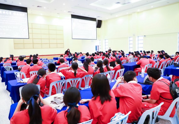 ภาพกิจกรรม  คณะวิทยาศาสตร์และเทคโนโลยี จัดโครงการค่ายวิทยาศาสตร์นักเรียนห้องเรียนพิเศษวิทยาศาสตร์  และโครงการค่ายวิทยาศาสตร์นักเรียนห้องเรียนพิเศษวิทยาศาสตร์เทคโนโลยี ภาษาอังกฤษ คณิตศาสตร์ (STEM) ระดับชั้นมัธยมศึกษาปีที่ 2