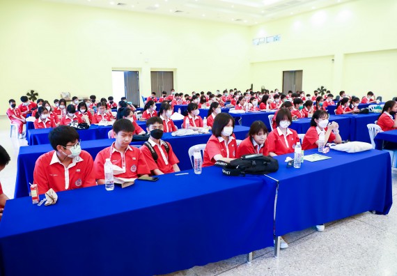 ภาพกิจกรรม  คณะวิทยาศาสตร์และเทคโนโลยี จัดโครงการค่ายวิทยาศาสตร์นักเรียนห้องเรียนพิเศษวิทยาศาสตร์  และโครงการค่ายวิทยาศาสตร์นักเรียนห้องเรียนพิเศษวิทยาศาสตร์เทคโนโลยี ภาษาอังกฤษ คณิตศาสตร์ (STEM) ระดับชั้นมัธยมศึกษาปีที่ 2