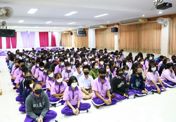 ภาพกิจกรรม  คณะวิทยาศาสตร์และเทคโนโลยี จัดโครงการค่ายวิชาการกิจกรรมค่ายส่งเสริมกระบวนการคิด ชั้นมัธยมศึกษาปีที่ 4 (วิทยาศาสตร์ คณิตศาสตร์ เทคโนโลยี : STEM)