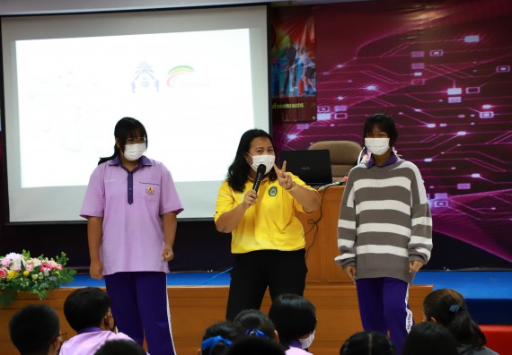 ภาพกิจกรรม  คณะวิทยาศาสตร์และเทคโนโลยี จัดโครงการค่ายวิชาการกิจกรรมค่ายส่งเสริมกระบวนการคิด ชั้นมัธยมศึกษาปีที่ 4 (วิทยาศาสตร์ คณิตศาสตร์ เทคโนโลยี : STEM)