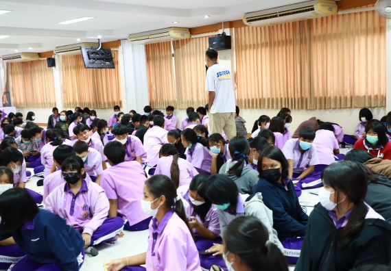 ภาพกิจกรรม  คณะวิทยาศาสตร์และเทคโนโลยี จัดโครงการค่ายวิชาการกิจกรรมค่ายส่งเสริมกระบวนการคิด ชั้นมัธยมศึกษาปีที่ 4 (วิทยาศาสตร์ คณิตศาสตร์ เทคโนโลยี : STEM)