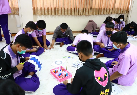 ภาพกิจกรรม  คณะวิทยาศาสตร์และเทคโนโลยี จัดโครงการค่ายวิชาการกิจกรรมค่ายส่งเสริมกระบวนการคิด ชั้นมัธยมศึกษาปีที่ 4 (วิทยาศาสตร์ คณิตศาสตร์ เทคโนโลยี : STEM)