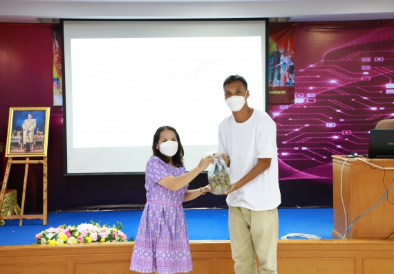 ภาพกิจกรรม  คณะวิทยาศาสตร์และเทคโนโลยี จัดโครงการค่ายวิชาการกิจกรรมค่ายส่งเสริมกระบวนการคิด ชั้นมัธยมศึกษาปีที่ 4 (วิทยาศาสตร์ คณิตศาสตร์ เทคโนโลยี : STEM)