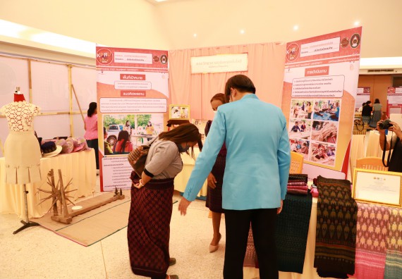 คณะวิทยาศาสตร์และเทคโนโลยี เข้าร่วมงานชวนเที่ยวและชมงานนิทรรศการ 