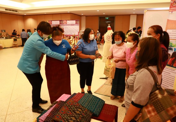 คณะวิทยาศาสตร์และเทคโนโลยี เข้าร่วมงานชวนเที่ยวและชมงานนิทรรศการ 