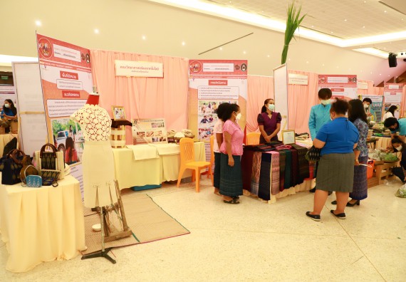 คณะวิทยาศาสตร์และเทคโนโลยี เข้าร่วมงานชวนเที่ยวและชมงานนิทรรศการ 