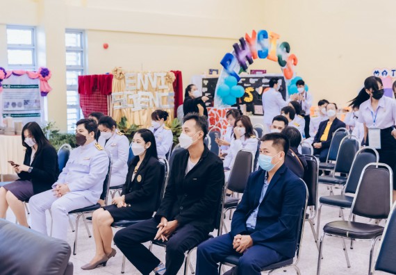 ภาพกิจกรรม  คณะวิทยาศาสตร์และเทคโนโลยีมหาวิทยาลัยราชภัฏกำแพงเพชร จัดงานสัปดาห์วิทยาศาสตร์แห่งชาติ ส่วนภูมิภาค ประจำปี 2565