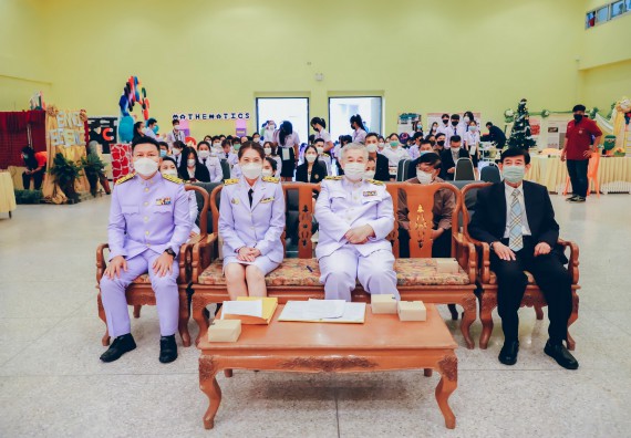 ภาพกิจกรรม  คณะวิทยาศาสตร์และเทคโนโลยีมหาวิทยาลัยราชภัฏกำแพงเพชร จัดงานสัปดาห์วิทยาศาสตร์แห่งชาติ ส่วนภูมิภาค ประจำปี 2565