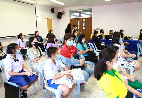 ภาพกิจกรรม  คณะวิทยาศาสตร์และเทคโนโลยีมหาวิทยาลัยราชภัฏกำแพงเพชร จัดงานสัปดาห์วิทยาศาสตร์แห่งชาติ ส่วนภูมิภาค ประจำปี 2565