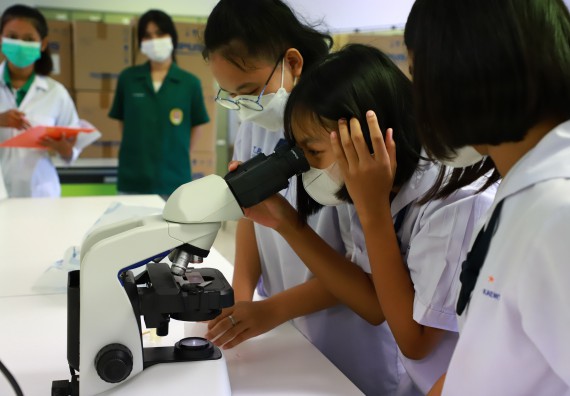 ภาพกิจกรรม  คณะวิทยาศาสตร์และเทคโนโลยีมหาวิทยาลัยราชภัฏกำแพงเพชร จัดงานสัปดาห์วิทยาศาสตร์แห่งชาติ ส่วนภูมิภาค ประจำปี 2565