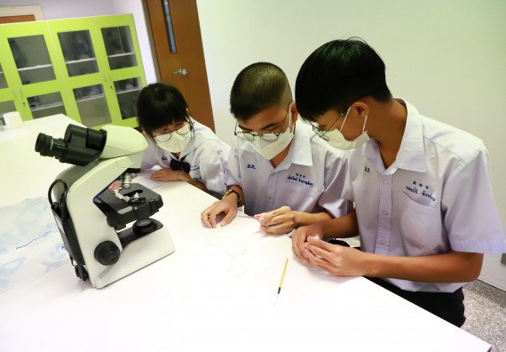 ภาพกิจกรรม  คณะวิทยาศาสตร์และเทคโนโลยีมหาวิทยาลัยราชภัฏกำแพงเพชร จัดงานสัปดาห์วิทยาศาสตร์แห่งชาติ ส่วนภูมิภาค ประจำปี 2565