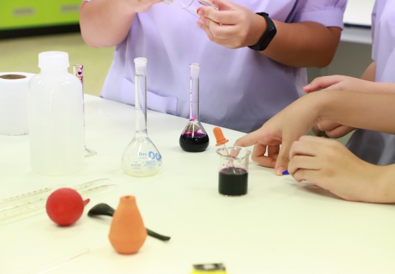 ภาพกิจกรรม  คณะวิทยาศาสตร์และเทคโนโลยีมหาวิทยาลัยราชภัฏกำแพงเพชร จัดงานสัปดาห์วิทยาศาสตร์แห่งชาติ ส่วนภูมิภาค ประจำปี 2565