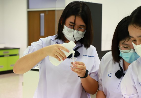 ภาพกิจกรรม  คณะวิทยาศาสตร์และเทคโนโลยีมหาวิทยาลัยราชภัฏกำแพงเพชร จัดงานสัปดาห์วิทยาศาสตร์แห่งชาติ ส่วนภูมิภาค ประจำปี 2565