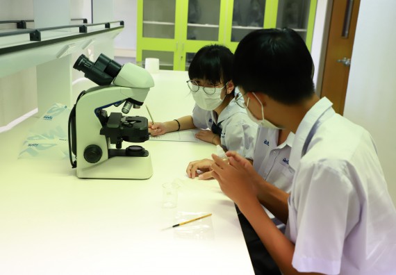 ภาพกิจกรรม  คณะวิทยาศาสตร์และเทคโนโลยีมหาวิทยาลัยราชภัฏกำแพงเพชร จัดงานสัปดาห์วิทยาศาสตร์แห่งชาติ ส่วนภูมิภาค ประจำปี 2565