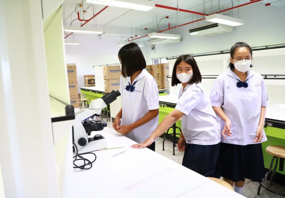 ภาพกิจกรรม  คณะวิทยาศาสตร์และเทคโนโลยีมหาวิทยาลัยราชภัฏกำแพงเพชร จัดงานสัปดาห์วิทยาศาสตร์แห่งชาติ ส่วนภูมิภาค ประจำปี 2565