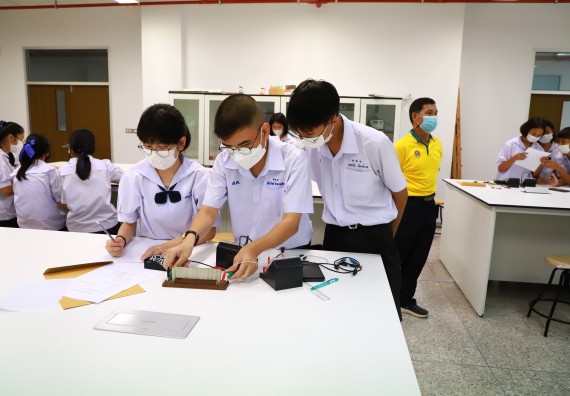 ภาพกิจกรรม  คณะวิทยาศาสตร์และเทคโนโลยีมหาวิทยาลัยราชภัฏกำแพงเพชร จัดงานสัปดาห์วิทยาศาสตร์แห่งชาติ ส่วนภูมิภาค ประจำปี 2565