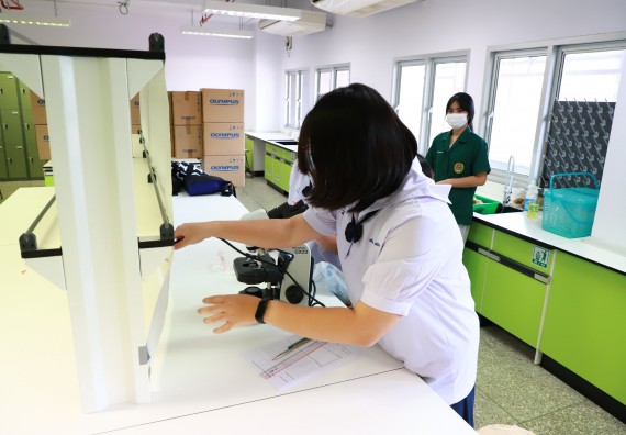 ภาพกิจกรรม  คณะวิทยาศาสตร์และเทคโนโลยีมหาวิทยาลัยราชภัฏกำแพงเพชร จัดงานสัปดาห์วิทยาศาสตร์แห่งชาติ ส่วนภูมิภาค ประจำปี 2565