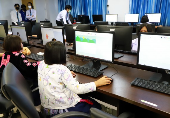 ภาพกิจกรรม  คณะวิทยาศาสตร์และเทคโนโลยีมหาวิทยาลัยราชภัฏกำแพงเพชร จัดงานสัปดาห์วิทยาศาสตร์แห่งชาติ ส่วนภูมิภาค ประจำปี 2565