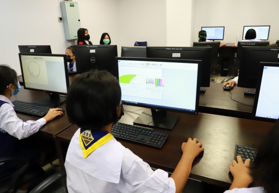 ภาพกิจกรรม  คณะวิทยาศาสตร์และเทคโนโลยีมหาวิทยาลัยราชภัฏกำแพงเพชร จัดงานสัปดาห์วิทยาศาสตร์แห่งชาติ ส่วนภูมิภาค ประจำปี 2565