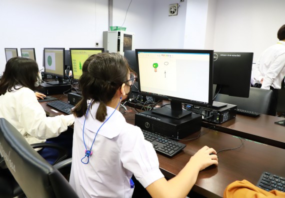 ภาพกิจกรรม  คณะวิทยาศาสตร์และเทคโนโลยีมหาวิทยาลัยราชภัฏกำแพงเพชร จัดงานสัปดาห์วิทยาศาสตร์แห่งชาติ ส่วนภูมิภาค ประจำปี 2565