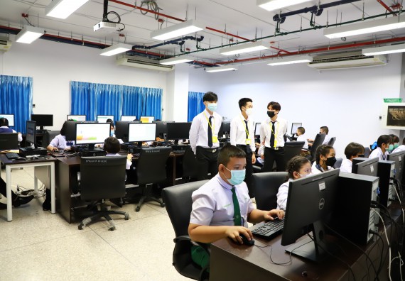 ภาพกิจกรรม  คณะวิทยาศาสตร์และเทคโนโลยีมหาวิทยาลัยราชภัฏกำแพงเพชร จัดงานสัปดาห์วิทยาศาสตร์แห่งชาติ ส่วนภูมิภาค ประจำปี 2565