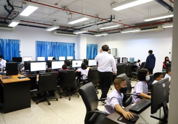 ภาพกิจกรรม  คณะวิทยาศาสตร์และเทคโนโลยีมหาวิทยาลัยราชภัฏกำแพงเพชร จัดงานสัปดาห์วิทยาศาสตร์แห่งชาติ ส่วนภูมิภาค ประจำปี 2565