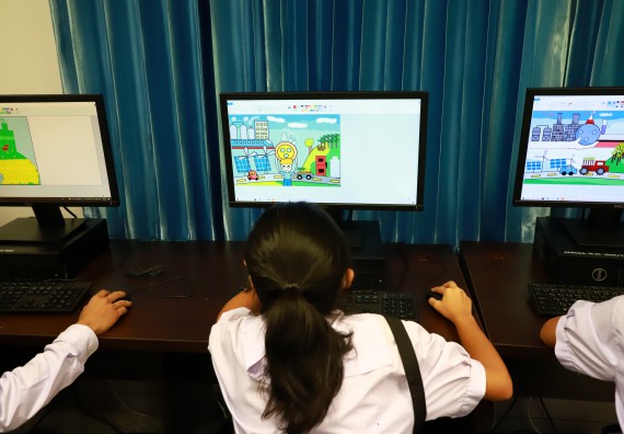 ภาพกิจกรรม  คณะวิทยาศาสตร์และเทคโนโลยีมหาวิทยาลัยราชภัฏกำแพงเพชร จัดงานสัปดาห์วิทยาศาสตร์แห่งชาติ ส่วนภูมิภาค ประจำปี 2565