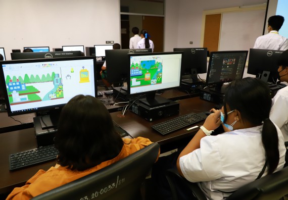 ภาพกิจกรรม  คณะวิทยาศาสตร์และเทคโนโลยีมหาวิทยาลัยราชภัฏกำแพงเพชร จัดงานสัปดาห์วิทยาศาสตร์แห่งชาติ ส่วนภูมิภาค ประจำปี 2565