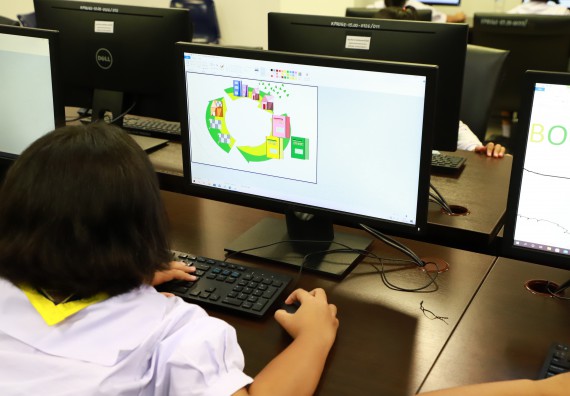 ภาพกิจกรรม  คณะวิทยาศาสตร์และเทคโนโลยีมหาวิทยาลัยราชภัฏกำแพงเพชร จัดงานสัปดาห์วิทยาศาสตร์แห่งชาติ ส่วนภูมิภาค ประจำปี 2565