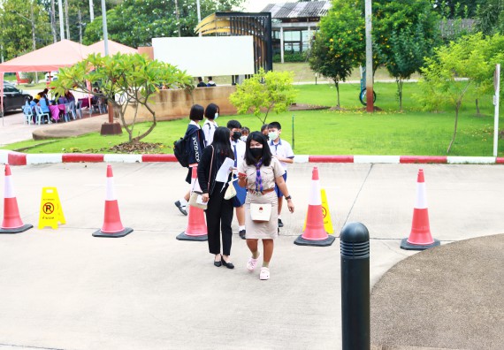 ภาพกิจกรรม  คณะวิทยาศาสตร์และเทคโนโลยีมหาวิทยาลัยราชภัฏกำแพงเพชร จัดงานสัปดาห์วิทยาศาสตร์แห่งชาติ ส่วนภูมิภาค ประจำปี 2565