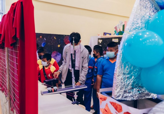 ภาพกิจกรรม  คณะวิทยาศาสตร์และเทคโนโลยีมหาวิทยาลัยราชภัฏกำแพงเพชร จัดงานสัปดาห์วิทยาศาสตร์แห่งชาติ ส่วนภูมิภาค ประจำปี 2565