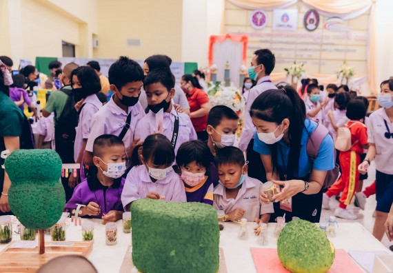 ภาพกิจกรรม  คณะวิทยาศาสตร์และเทคโนโลยีมหาวิทยาลัยราชภัฏกำแพงเพชร จัดงานสัปดาห์วิทยาศาสตร์แห่งชาติ ส่วนภูมิภาค ประจำปี 2565