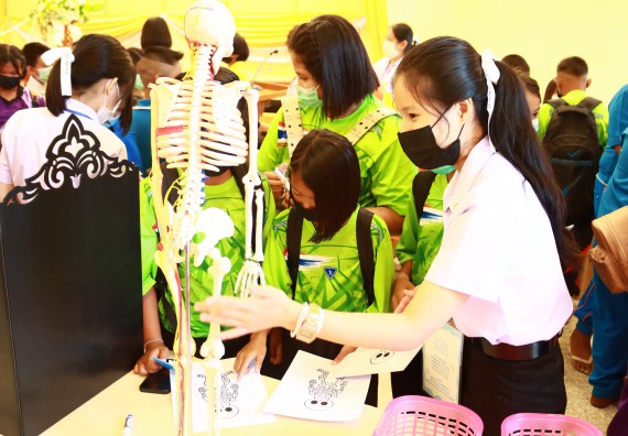 ภาพกิจกรรม  คณะวิทยาศาสตร์และเทคโนโลยีมหาวิทยาลัยราชภัฏกำแพงเพชร จัดงานสัปดาห์วิทยาศาสตร์แห่งชาติ ส่วนภูมิภาค ประจำปี 2565