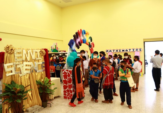 ภาพกิจกรรม  คณะวิทยาศาสตร์และเทคโนโลยีมหาวิทยาลัยราชภัฏกำแพงเพชร จัดงานสัปดาห์วิทยาศาสตร์แห่งชาติ ส่วนภูมิภาค ประจำปี 2565