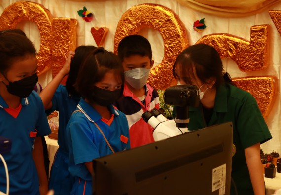 ภาพกิจกรรม  คณะวิทยาศาสตร์และเทคโนโลยีมหาวิทยาลัยราชภัฏกำแพงเพชร จัดงานสัปดาห์วิทยาศาสตร์แห่งชาติ ส่วนภูมิภาค ประจำปี 2565