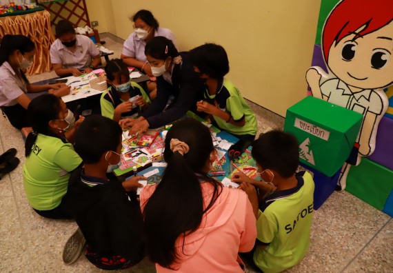 ภาพกิจกรรม  คณะวิทยาศาสตร์และเทคโนโลยีมหาวิทยาลัยราชภัฏกำแพงเพชร จัดงานสัปดาห์วิทยาศาสตร์แห่งชาติ ส่วนภูมิภาค ประจำปี 2565