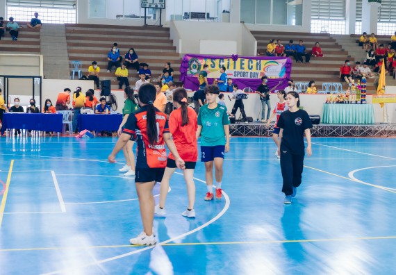 ภาพกิจกรรมคณะวิทยาศาสตร์และเทคโนโลยี จัดโครงการกีฬาสานสัมพันธ์ SCITECH SPORT DAY 2022 คณะวิทยาศาสตร์และเทคโนโลยี มหาวิทยาลัยราชภัฏกำแพงเพชร