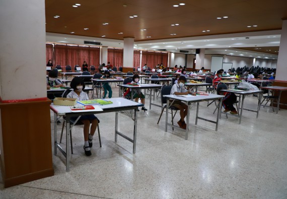 ภาพกิจกรรม  คณะวิทยาศาสตร์และเทคโนโลยีมหาวิทยาลัยราชภัฏกำแพงเพชร จัดงานสัปดาห์วิทยาศาสตร์แห่งชาติ ส่วนภูมิภาค ประจำปี 2565