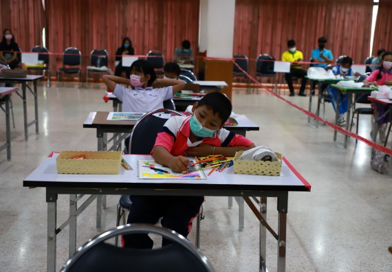 ภาพกิจกรรม  คณะวิทยาศาสตร์และเทคโนโลยีมหาวิทยาลัยราชภัฏกำแพงเพชร จัดงานสัปดาห์วิทยาศาสตร์แห่งชาติ ส่วนภูมิภาค ประจำปี 2565