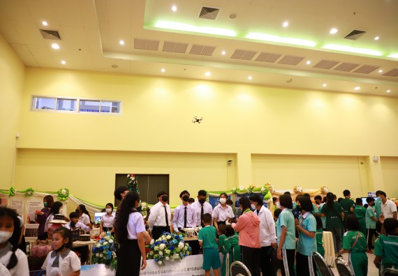 ภาพกิจกรรม  คณะวิทยาศาสตร์และเทคโนโลยีมหาวิทยาลัยราชภัฏกำแพงเพชร จัดงานสัปดาห์วิทยาศาสตร์แห่งชาติ ส่วนภูมิภาค ประจำปี 2565