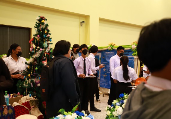 ภาพกิจกรรม  คณะวิทยาศาสตร์และเทคโนโลยีมหาวิทยาลัยราชภัฏกำแพงเพชร จัดงานสัปดาห์วิทยาศาสตร์แห่งชาติ ส่วนภูมิภาค ประจำปี 2565