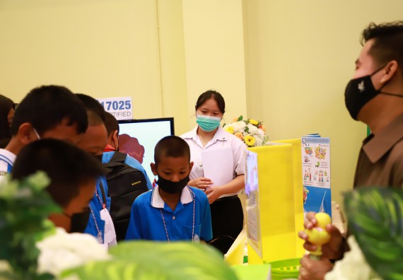 ภาพกิจกรรม  คณะวิทยาศาสตร์และเทคโนโลยีมหาวิทยาลัยราชภัฏกำแพงเพชร จัดงานสัปดาห์วิทยาศาสตร์แห่งชาติ ส่วนภูมิภาค ประจำปี 2565