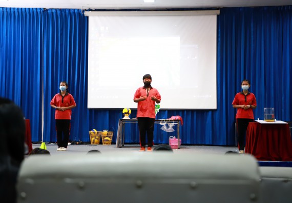 ภาพกิจกรรม  คณะวิทยาศาสตร์และเทคโนโลยีมหาวิทยาลัยราชภัฏกำแพงเพชร จัดงานสัปดาห์วิทยาศาสตร์แห่งชาติ ส่วนภูมิภาค ประจำปี 2565