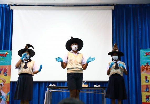 ภาพกิจกรรม  คณะวิทยาศาสตร์และเทคโนโลยีมหาวิทยาลัยราชภัฏกำแพงเพชร จัดงานสัปดาห์วิทยาศาสตร์แห่งชาติ ส่วนภูมิภาค ประจำปี 2565