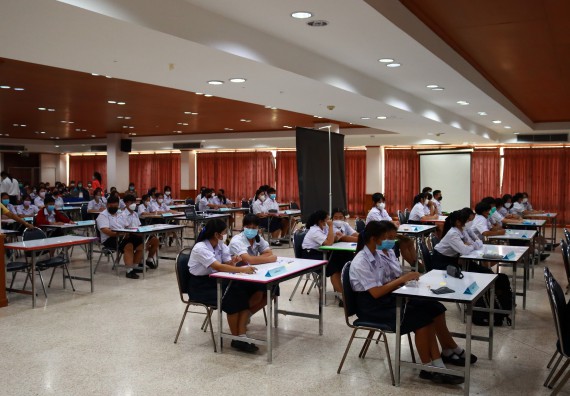 ภาพกิจกรรม  คณะวิทยาศาสตร์และเทคโนโลยีมหาวิทยาลัยราชภัฏกำแพงเพชร จัดงานสัปดาห์วิทยาศาสตร์แห่งชาติ ส่วนภูมิภาค ประจำปี 2565