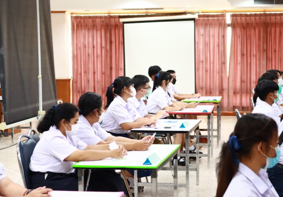 ภาพกิจกรรม  คณะวิทยาศาสตร์และเทคโนโลยีมหาวิทยาลัยราชภัฏกำแพงเพชร จัดงานสัปดาห์วิทยาศาสตร์แห่งชาติ ส่วนภูมิภาค ประจำปี 2565