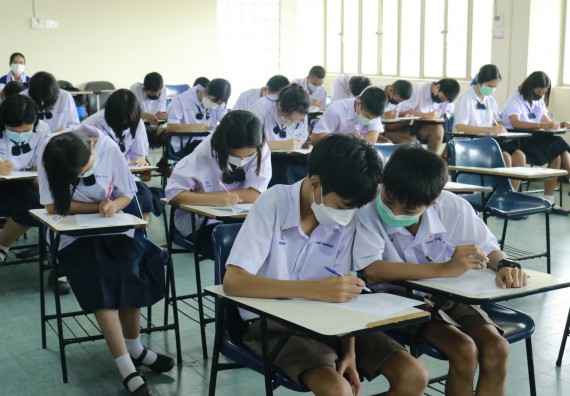 ภาพกิจกรรม  คณะวิทยาศาสตร์และเทคโนโลยีมหาวิทยาลัยราชภัฏกำแพงเพชร จัดงานสัปดาห์วิทยาศาสตร์แห่งชาติ ส่วนภูมิภาค ประจำปี 2565